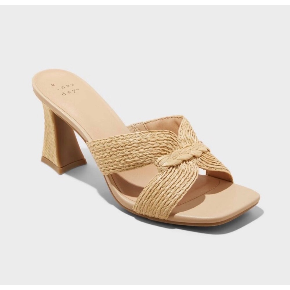A New Day Tia Heels Beige Raffia Woven Knot Square Toe Block Heel Mules 9.5 NEW
